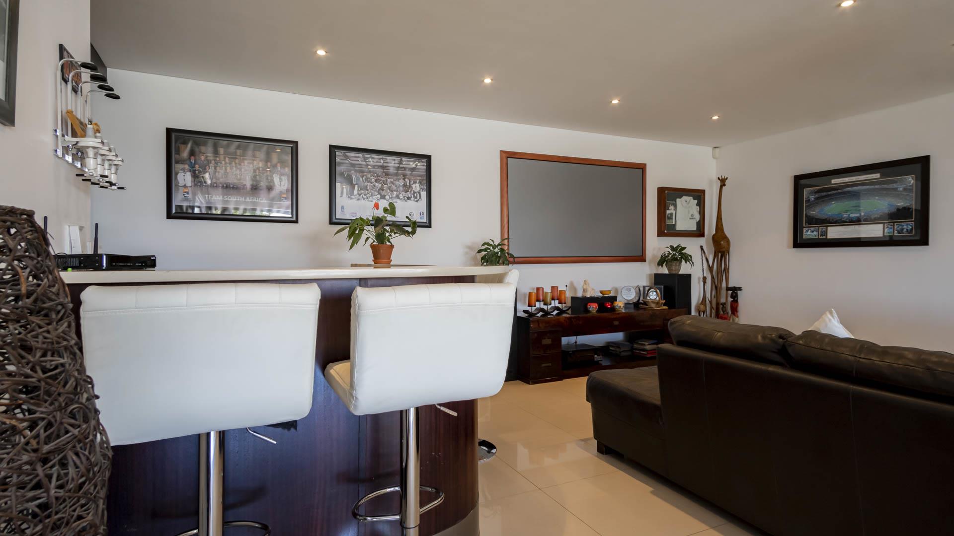 4 Bedroom Property for Sale in Baronetcy Estate Western Cape